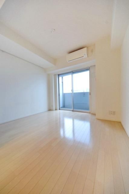 居室・リビング　☆室内広々です♪☆