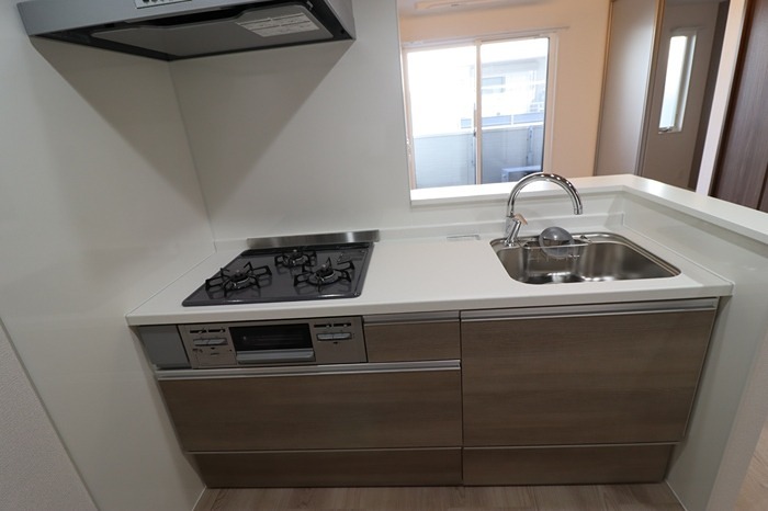 キッチン　3口コンロ・グリル付きです★