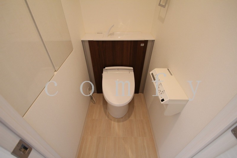 トイレ　ウォシュレット付きトイレ