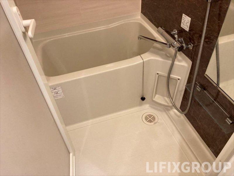 バス・シャワールーム　風呂