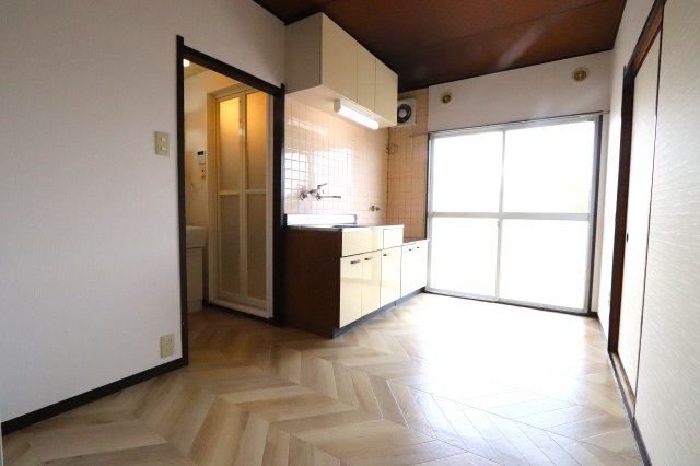 居室・リビング　4.8帖DKになります