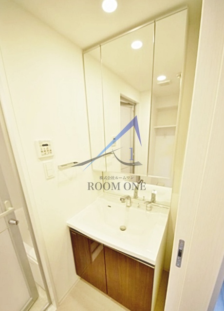 洗面設備　洗面台です。