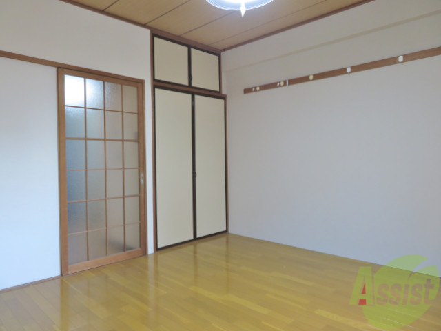 その他部屋・スペース　ベッドなどを置いても十分な余裕がございますね