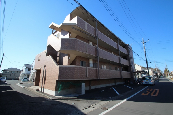 その他共有部分　建物北東からの外観