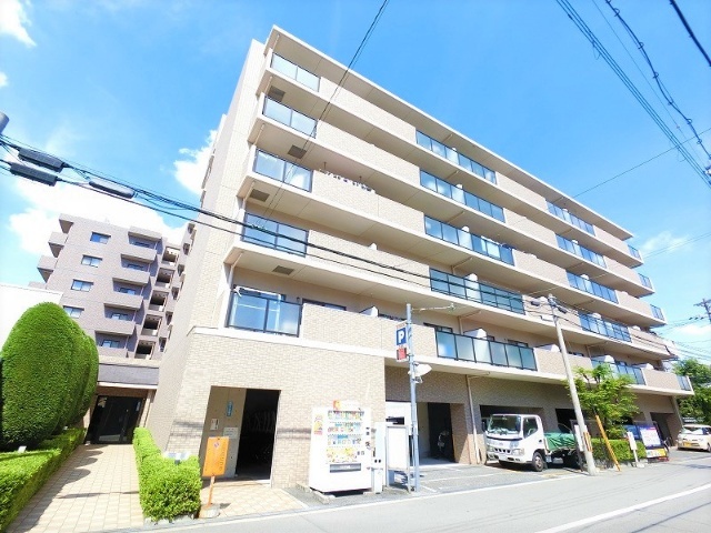 建物外観　南向きのお部屋です