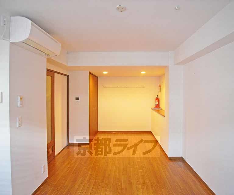 居室・リビング　綺麗なお部屋です。