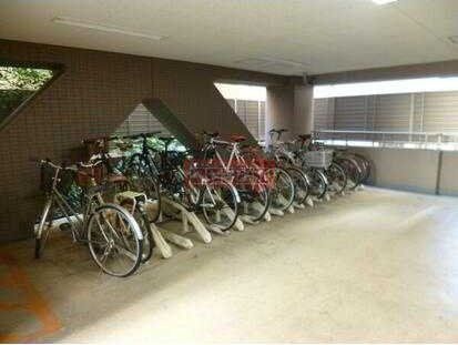駐車場　※別部屋　同間取り参照