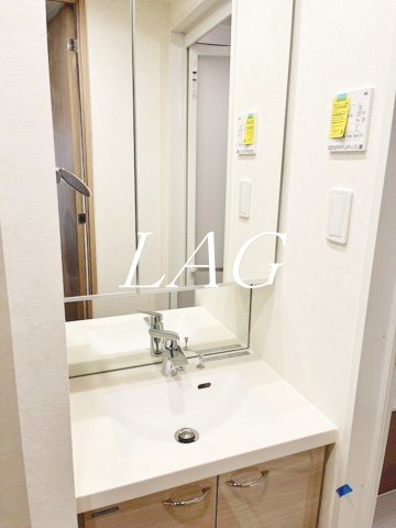 洗面設備　独立洗面台です。