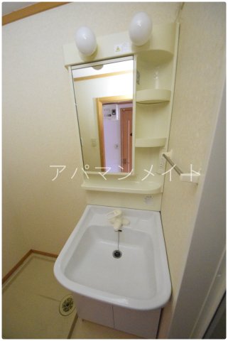 洗面設備　洗面所です