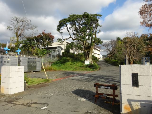 中学校　市立北山中学校（中学校）まで1400m