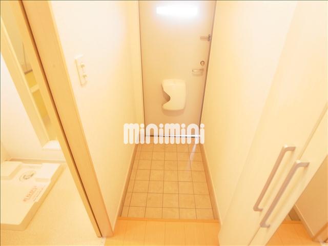 玄関　下駄箱付きの玄関