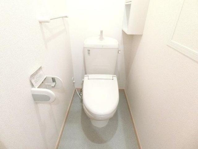 トイレ　コンパクトで使いやすいトイレです