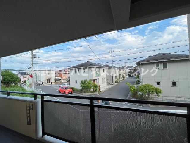 眺望　1階でも地面より高い位置に建てられているので外からの目線が気