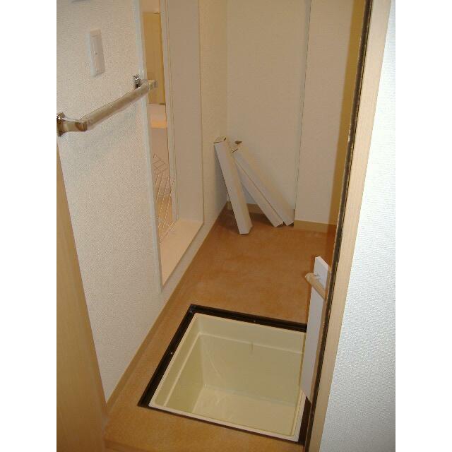 収納　※同仕様写真含む