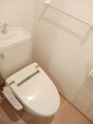 トイレ　シンプルで使いやすいトイレです