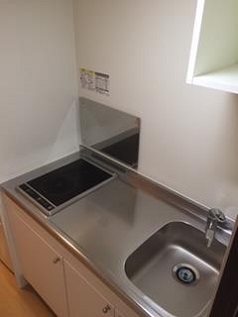 キッチン　設備・仕様は号室により異なる為、現況を優先致します。