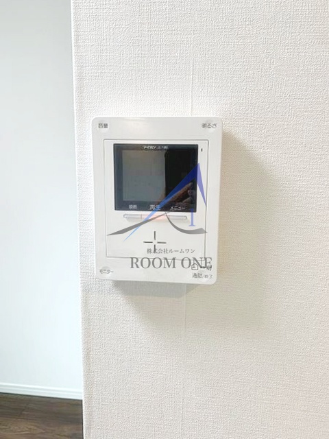 セキュリティ　モニター付きインターホンです。