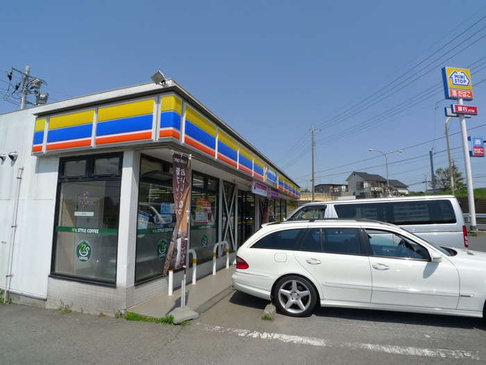 コンビニ　ミニストップ（コンビニ）まで698m