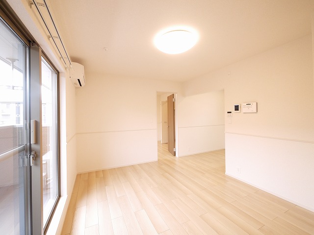 居室・リビング　ゆったりとした居間です