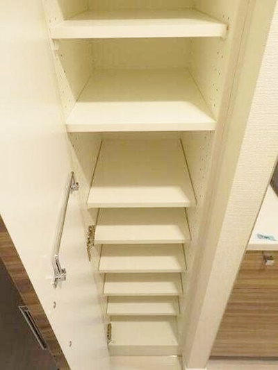 玄関　【設備充実の人気分譲マンション♪】