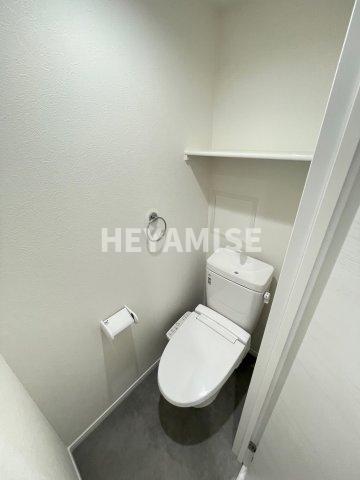トイレ　※同タイプ別号室の写真となります
