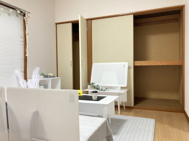 居室・リビング　別室写真、家具設置イメージ