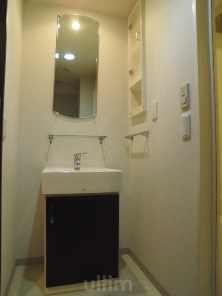 洗面設備　別の部屋の写真