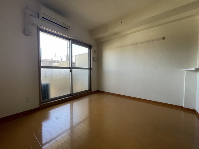 その他部屋・スペース　使い勝手のいい寝室です
