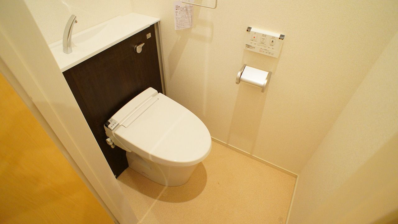 トイレ　落ち着いたトイレです