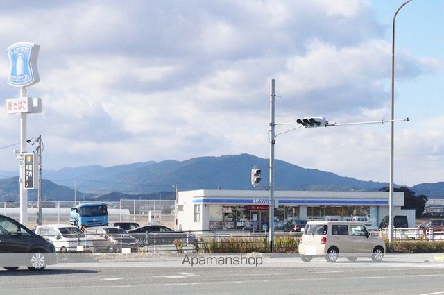 コンビニ　ローソン那賀川町北中島店（コンビニ）まで1395m