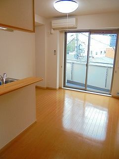 居室・リビング　☆明るい洋室☆