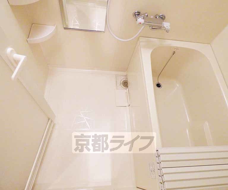 バス・シャワールーム　バスです。