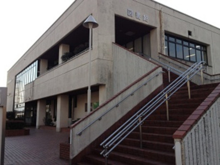 図書館　小川西町図書館（図書館）まで580m