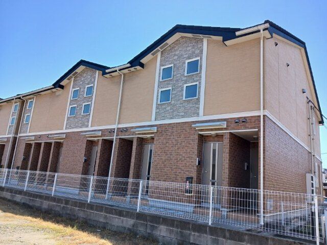 建物外観　落ち着いた雰囲気の外観です