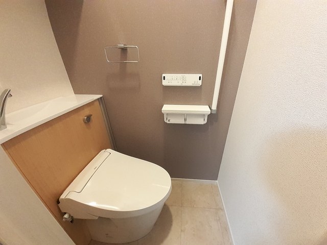 トイレ　参考写真