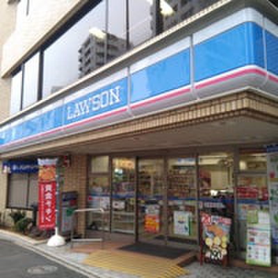 コンビニ　ローソン北参道駅前店（コンビニ）まで40m