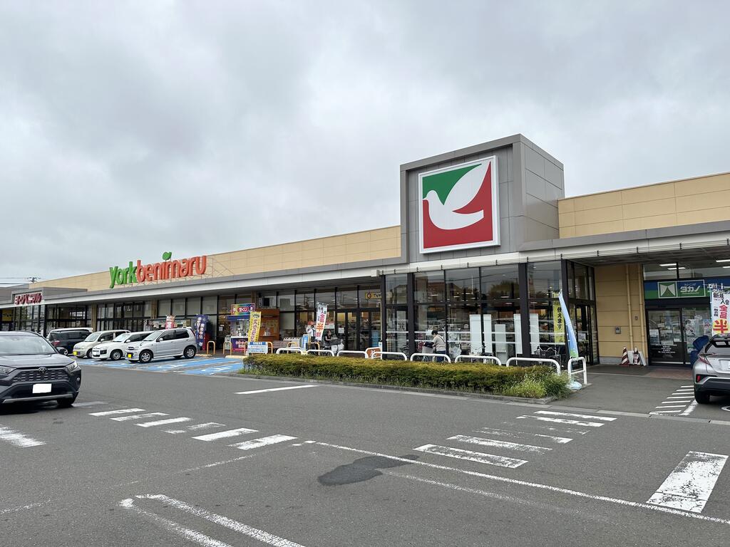 スーパー　ヨークベニマル仙台六丁の目店（スーパー）まで621m