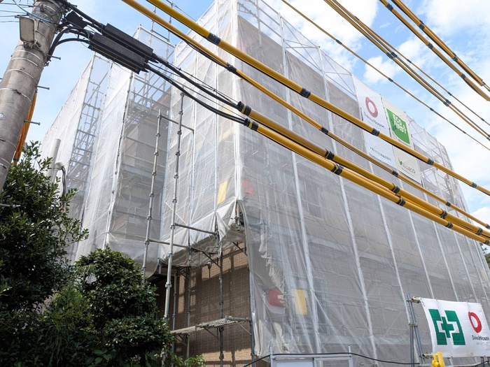 建物外観　建築中