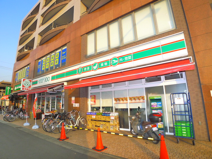 コンビニ　ローソンストア100（コンビニ）まで1000m