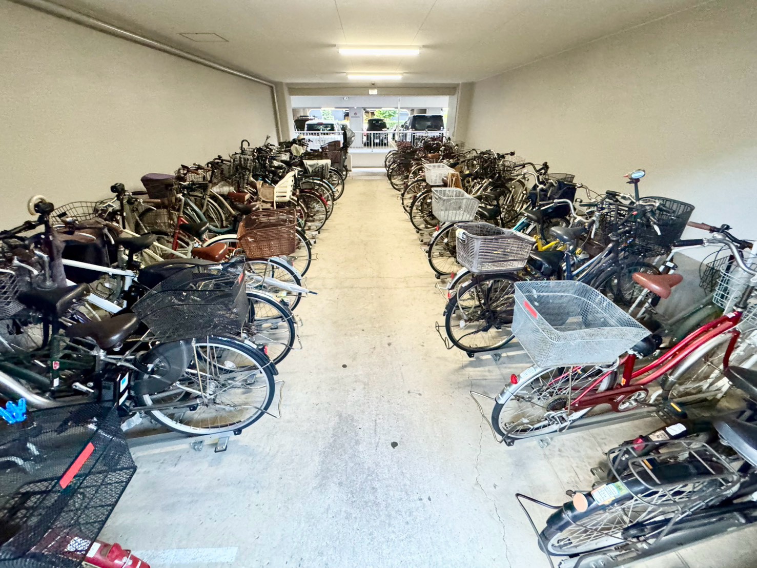 駐車場　駐輪場