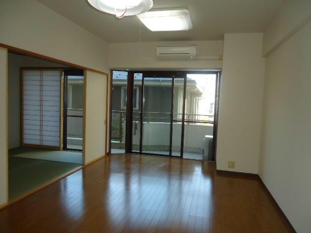 居室・リビング　別部屋参考写真
