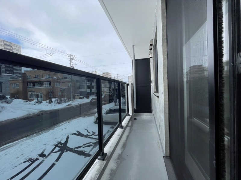 バルコニー　バルコニーです。天気の良い日には外干しができます！