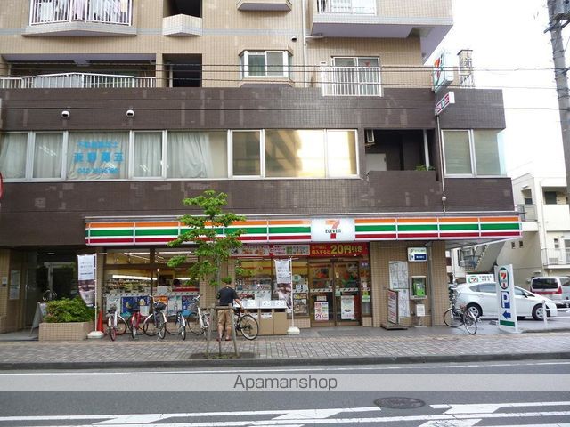 コンビニ　セブンイレブン（コンビニ）まで738m