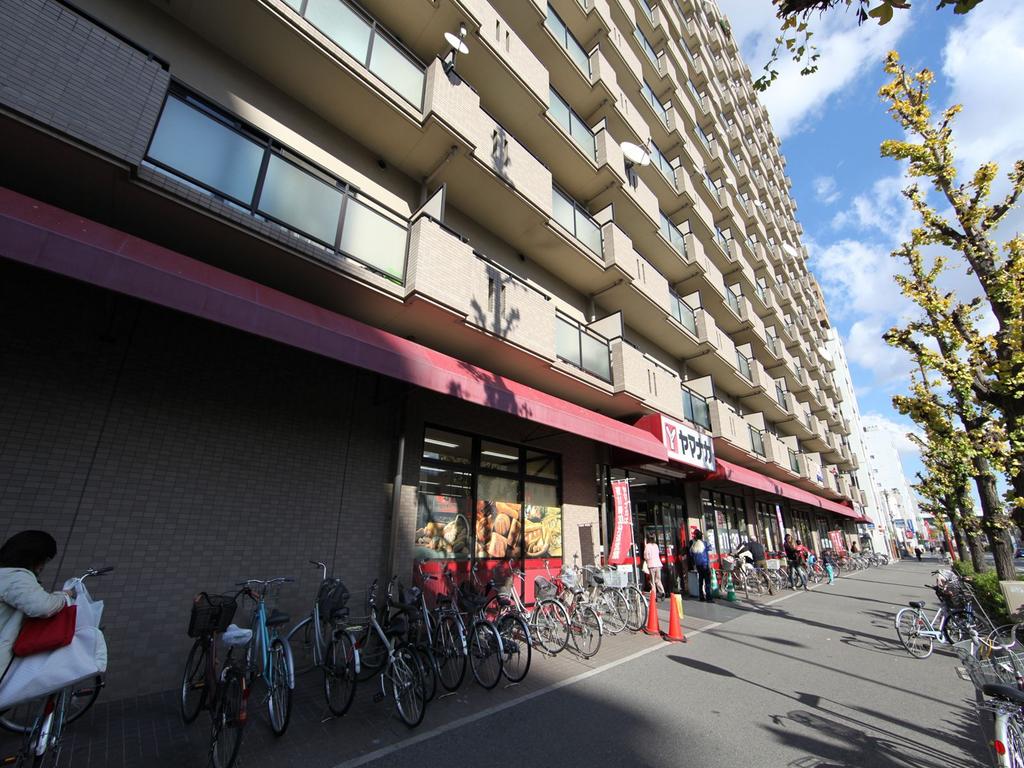スーパー　ヤマナカ つるまい店 (スーパー)（スーパー）まで690m