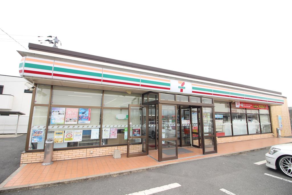 コンビニ　セブンイレブン椎田八田店（コンビニ）まで908m