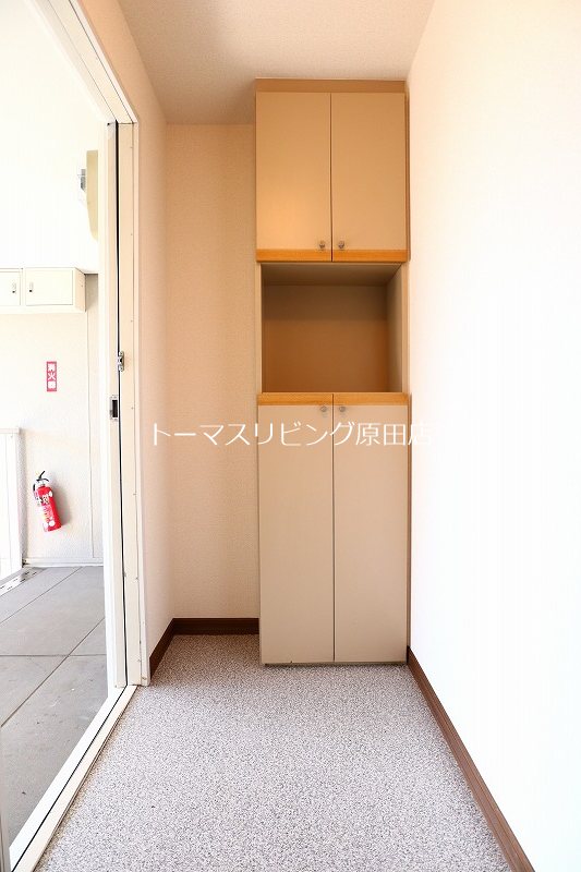 玄関　202号室写真