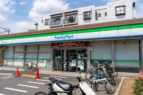 コンビニ　ファミリーマート 板橋徳丸二丁目店（コンビニ）まで741m