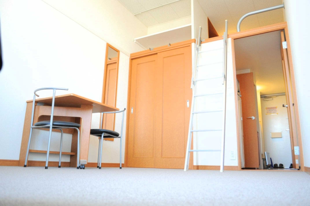 その他部屋・スペース　ロフト付きで天井が高く開放感があります。