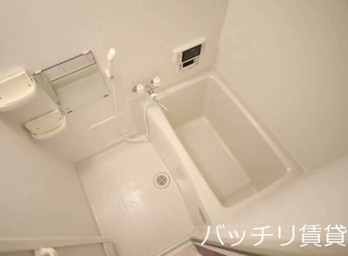 バス・シャワールーム　別部屋の為イメージ、現状を優先致します