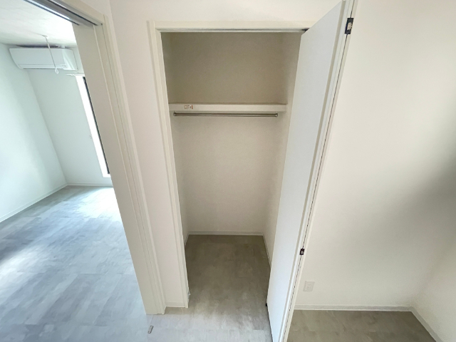 収納　※写真は同一間取りの別号室の写真になります。